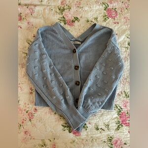Light blue polka dot sleeves cardigan🪻